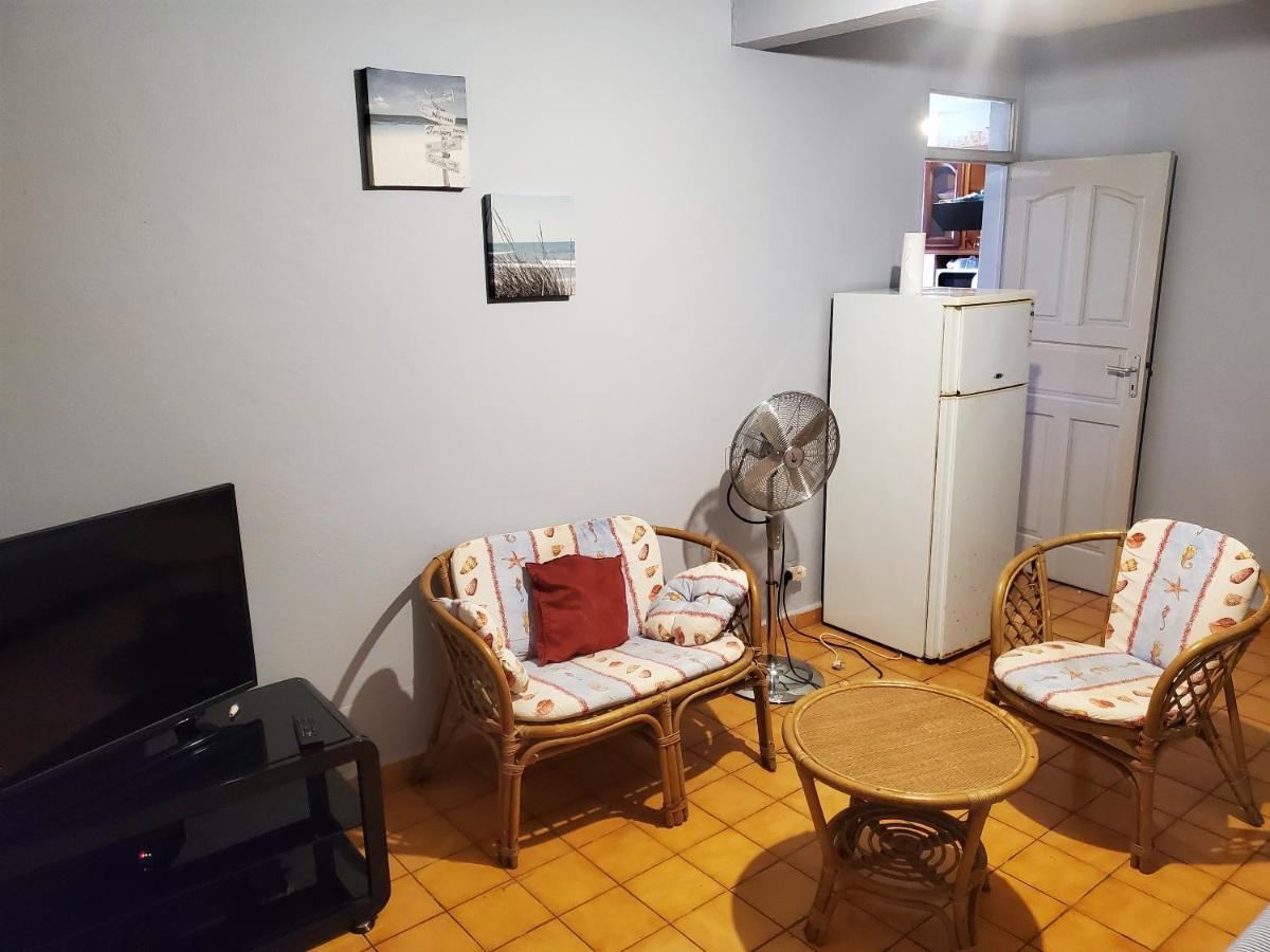 D'une Avec Jardin Clos Et Wifi A Rose A 2 Km De La Appartement